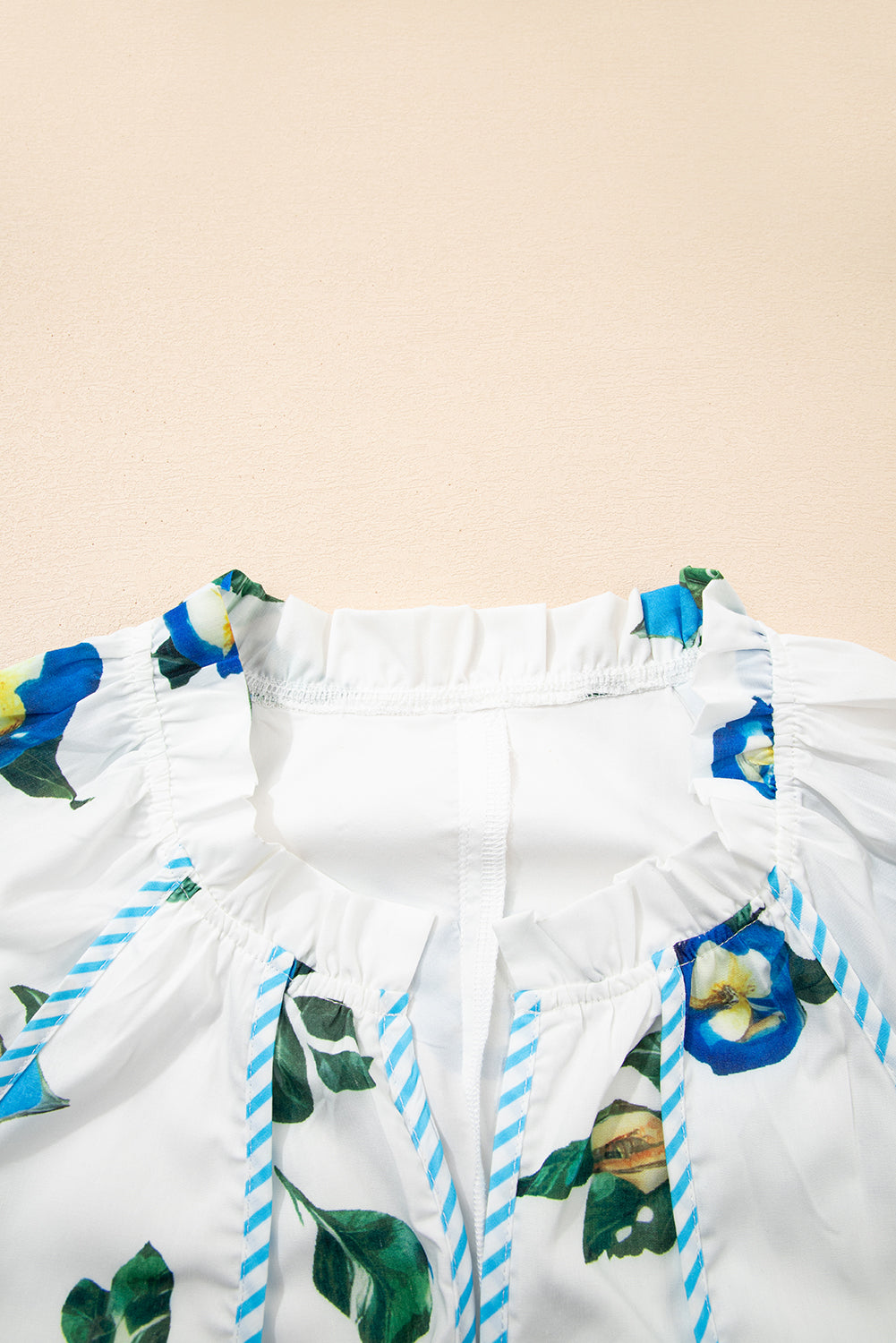 White Plus Size Floral Puff Sleeve Contrast Tie V Neck Flowy Dress